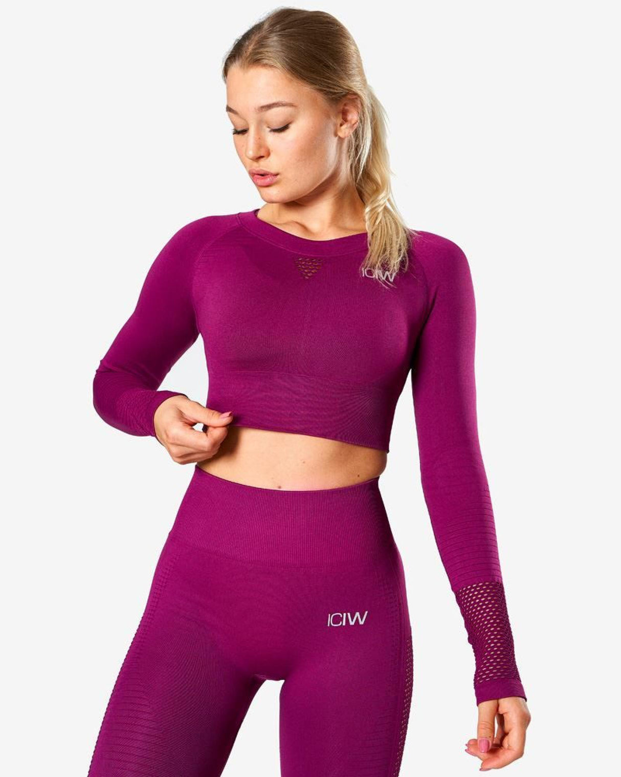 Dynamic Seamless Long Sleeve Crop Top Mulberry - XS